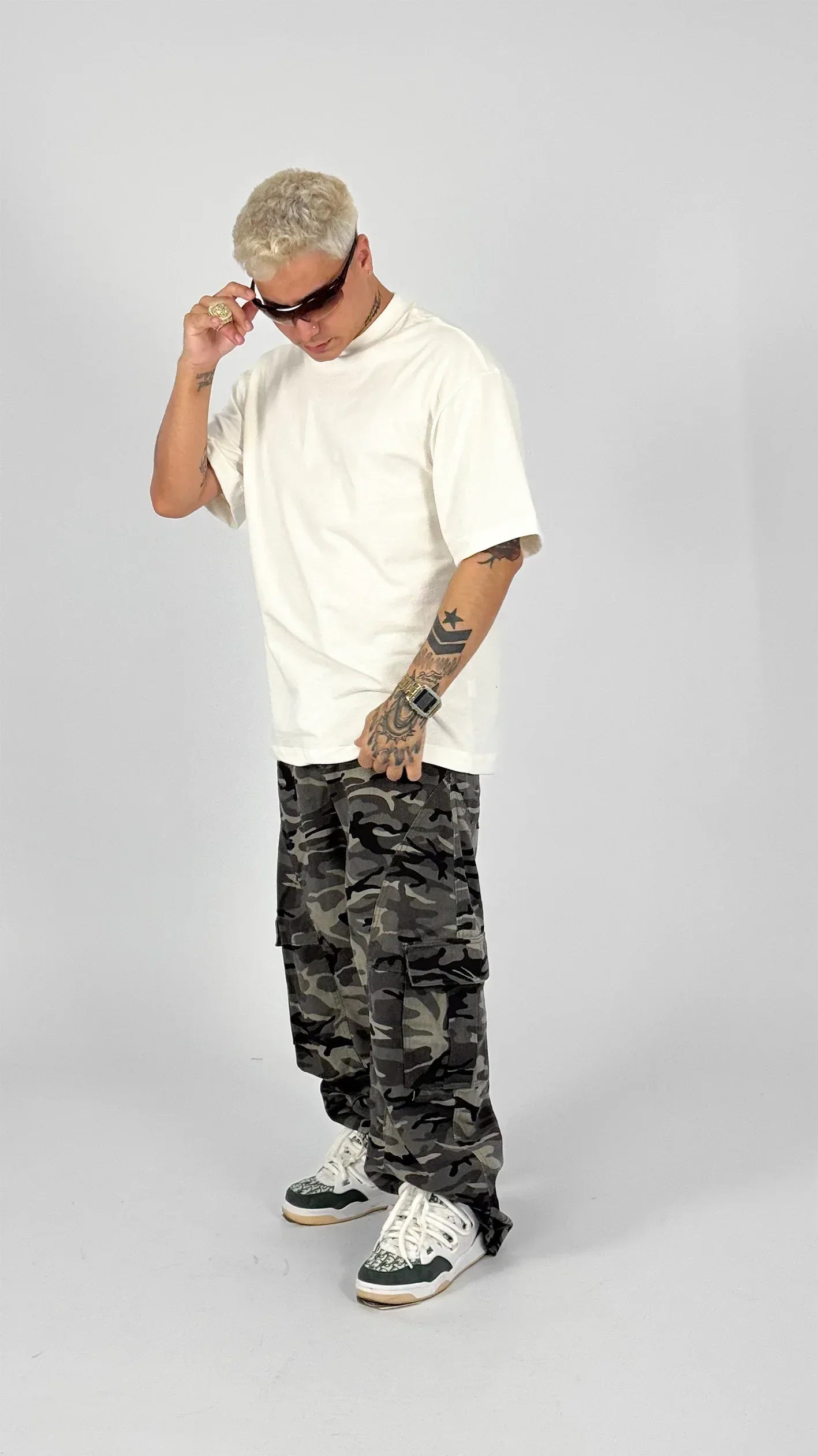 BAISC OVERSIZED - MONEYS