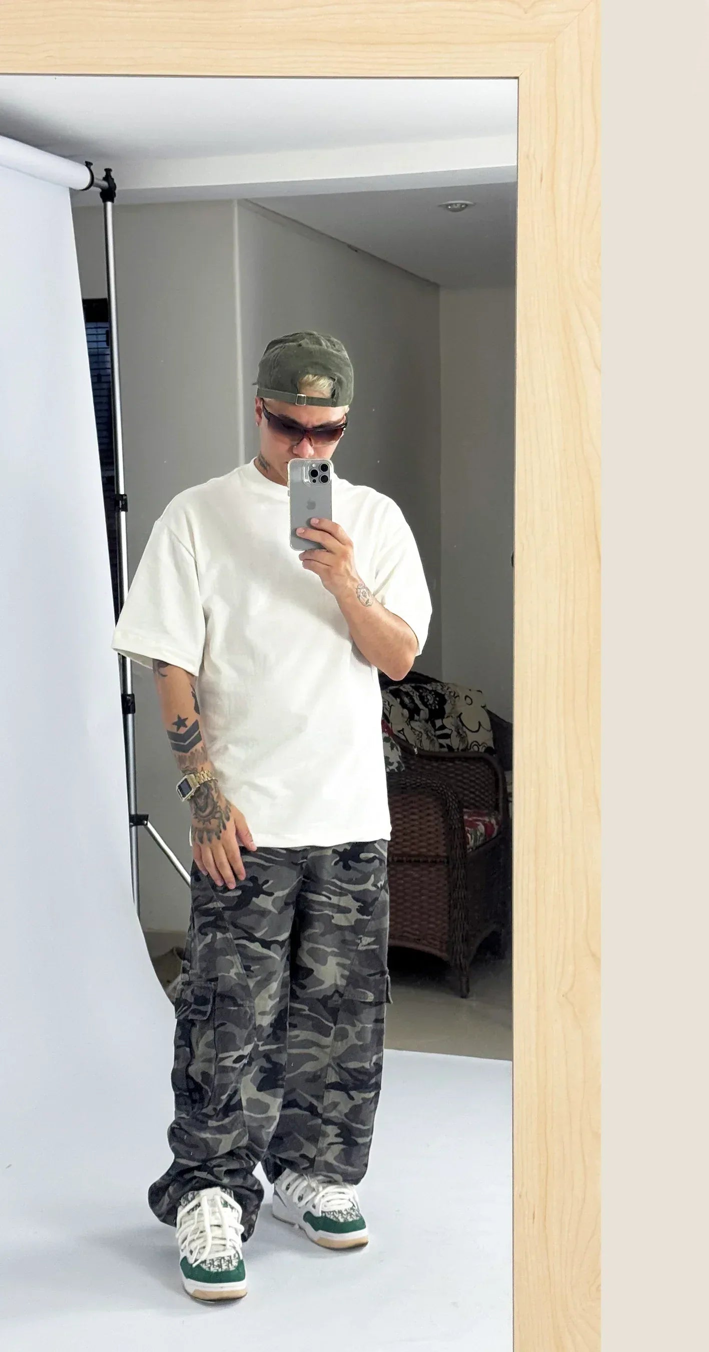 BAISC OVERSIZED - MONEYS