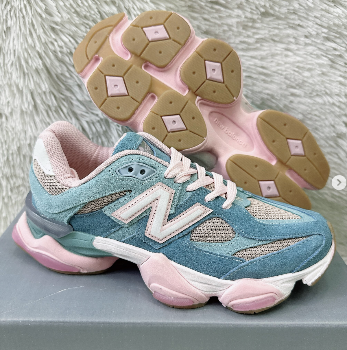 NB 9060 Barbie Blue