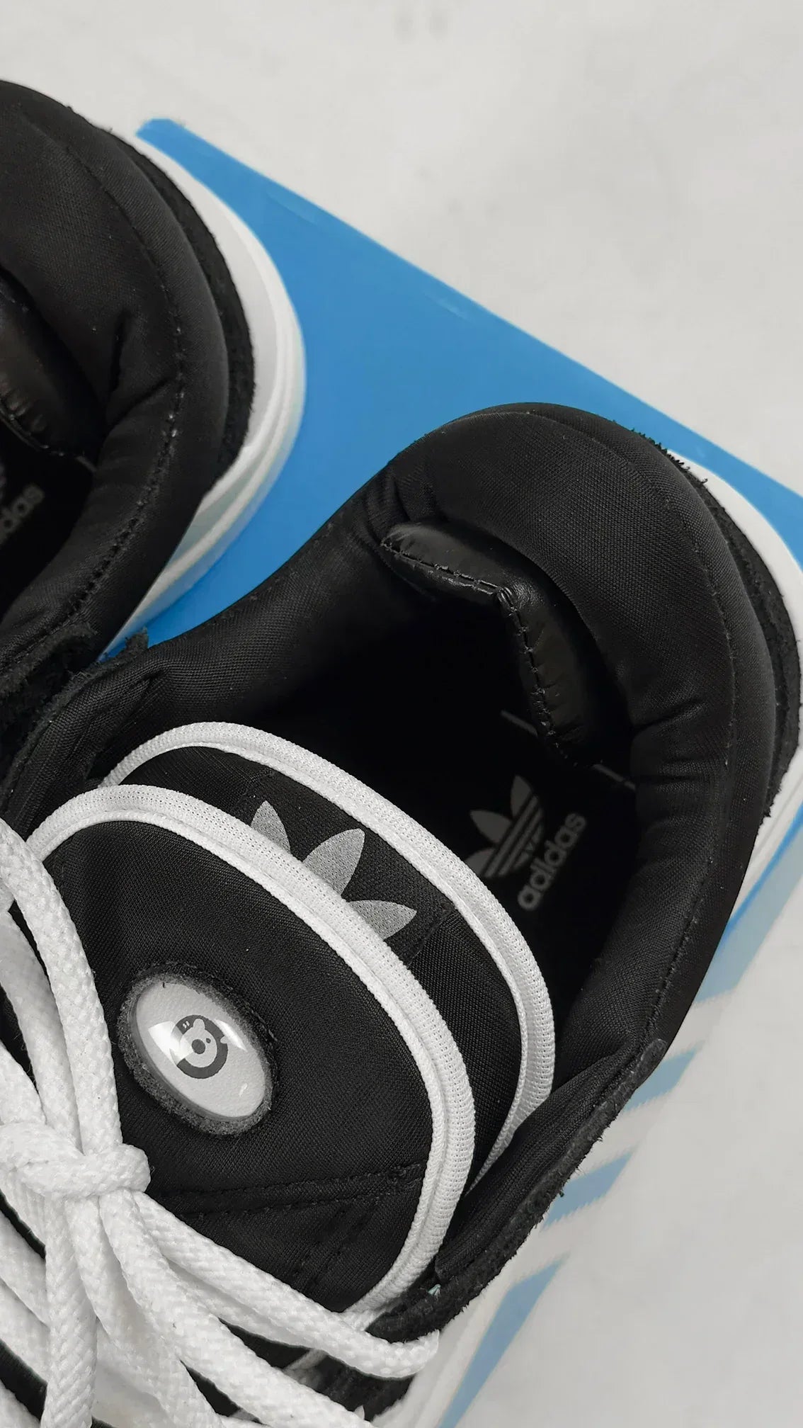 ADIDAS CAMPUS BLACK WHITE - MONEYS