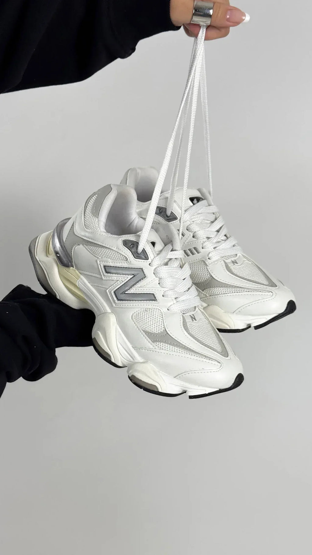 NB 9060 WHITE PERLA - MONEYS