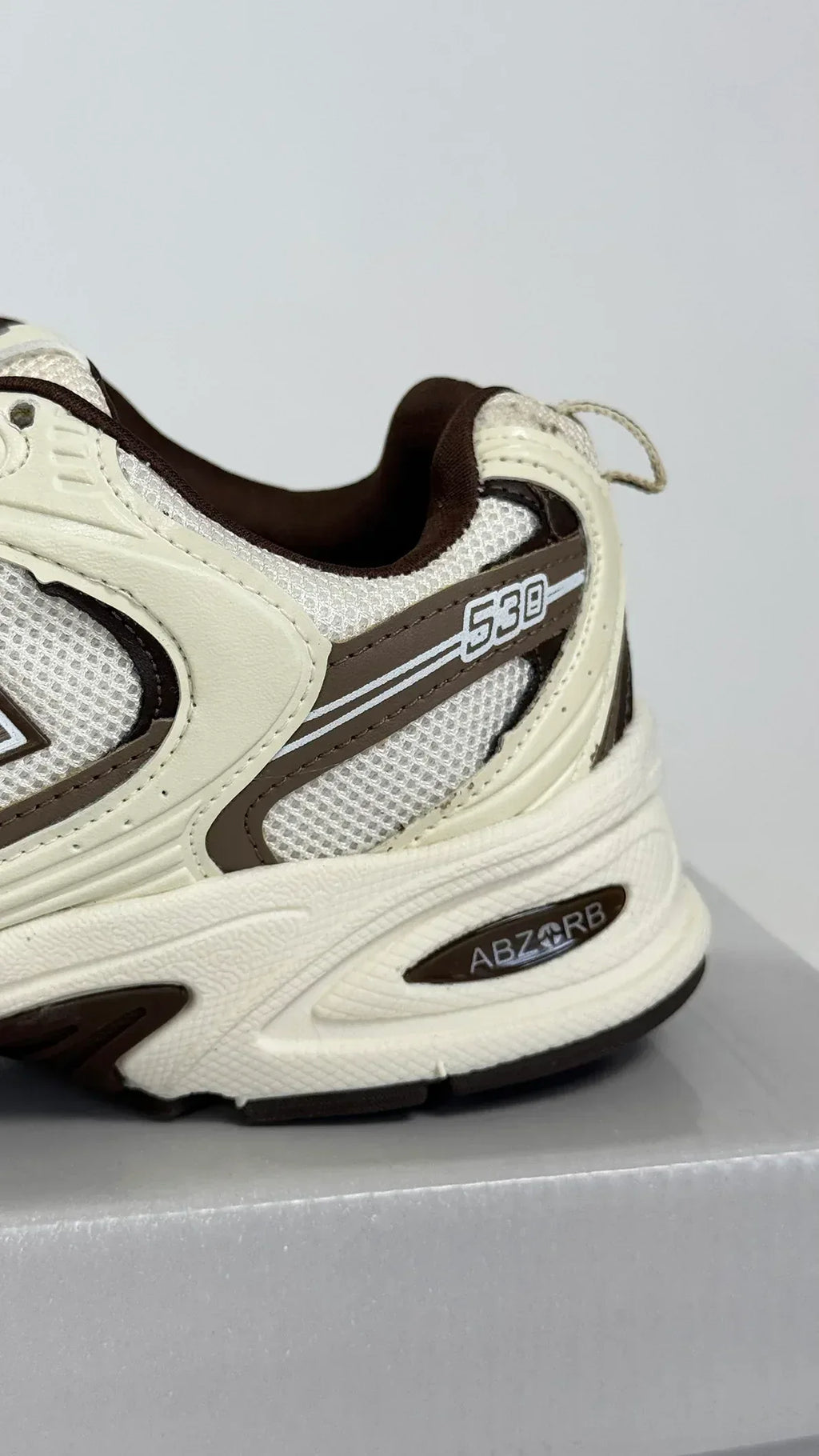 NB 530 CAFÉ OFF - MONEYS