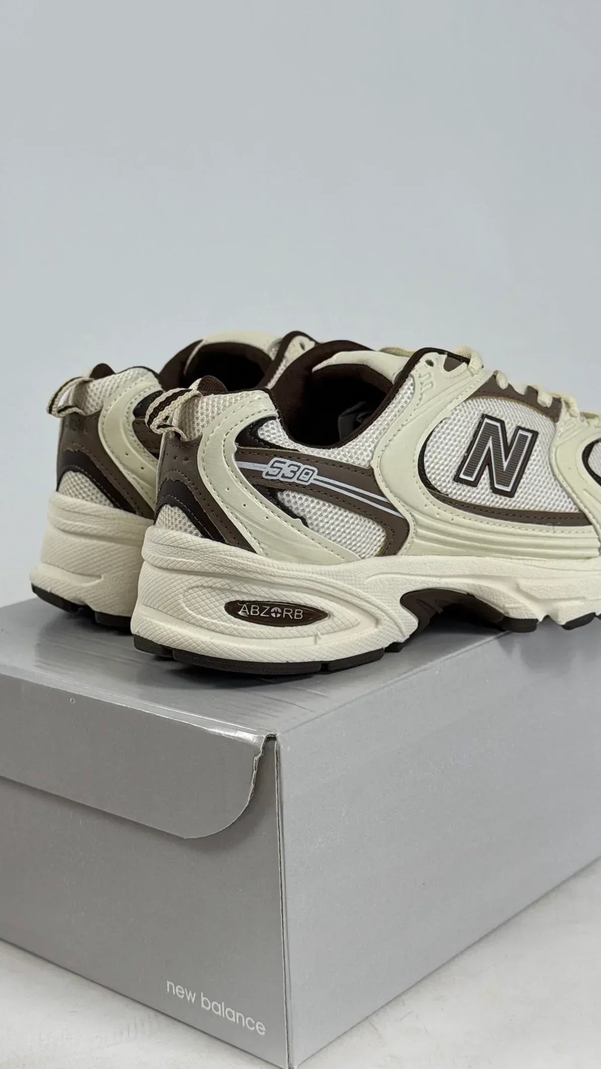 NB 530 CAFÉ OFF - MONEYS