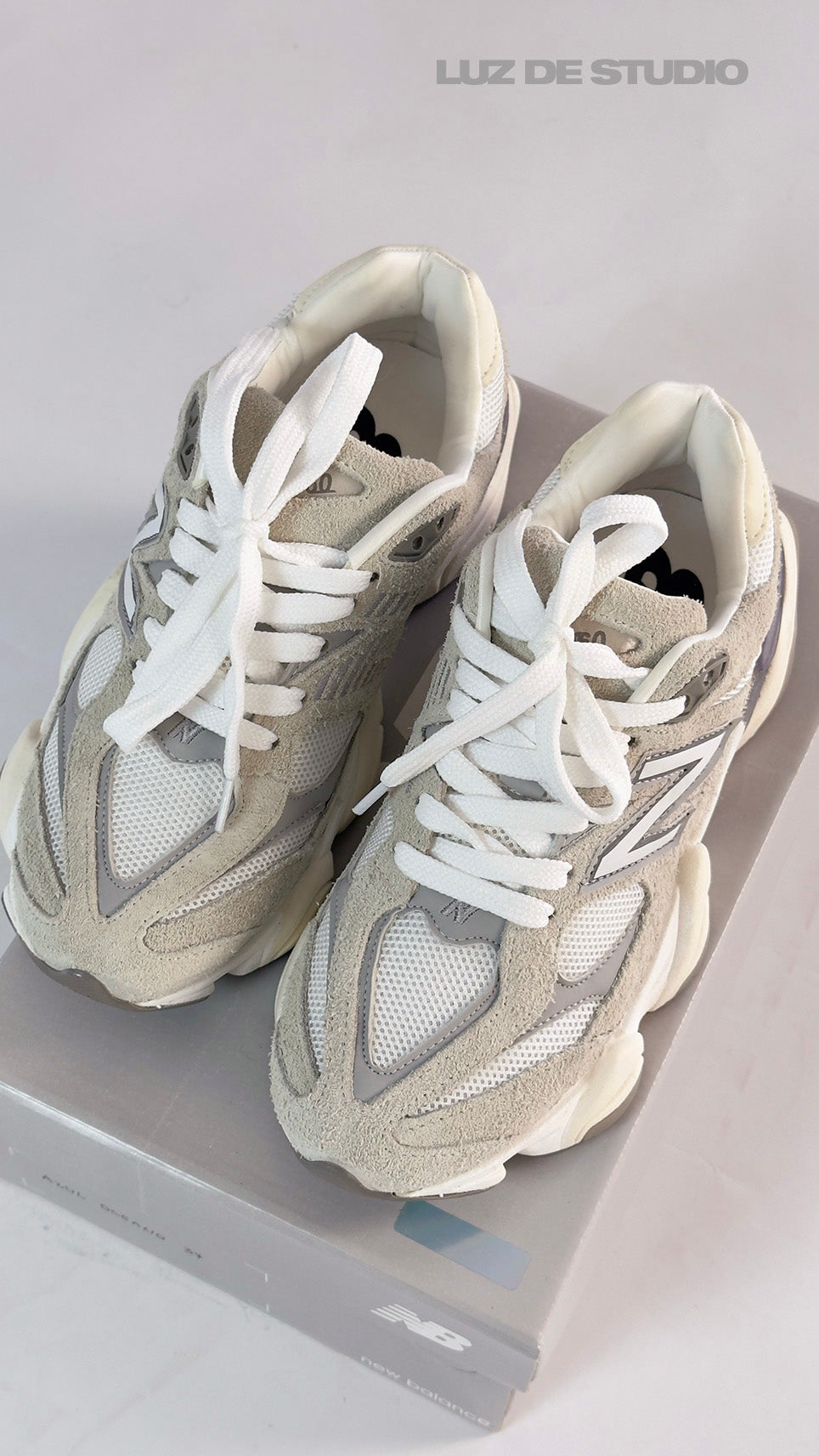 NB 9060 Grey Off
