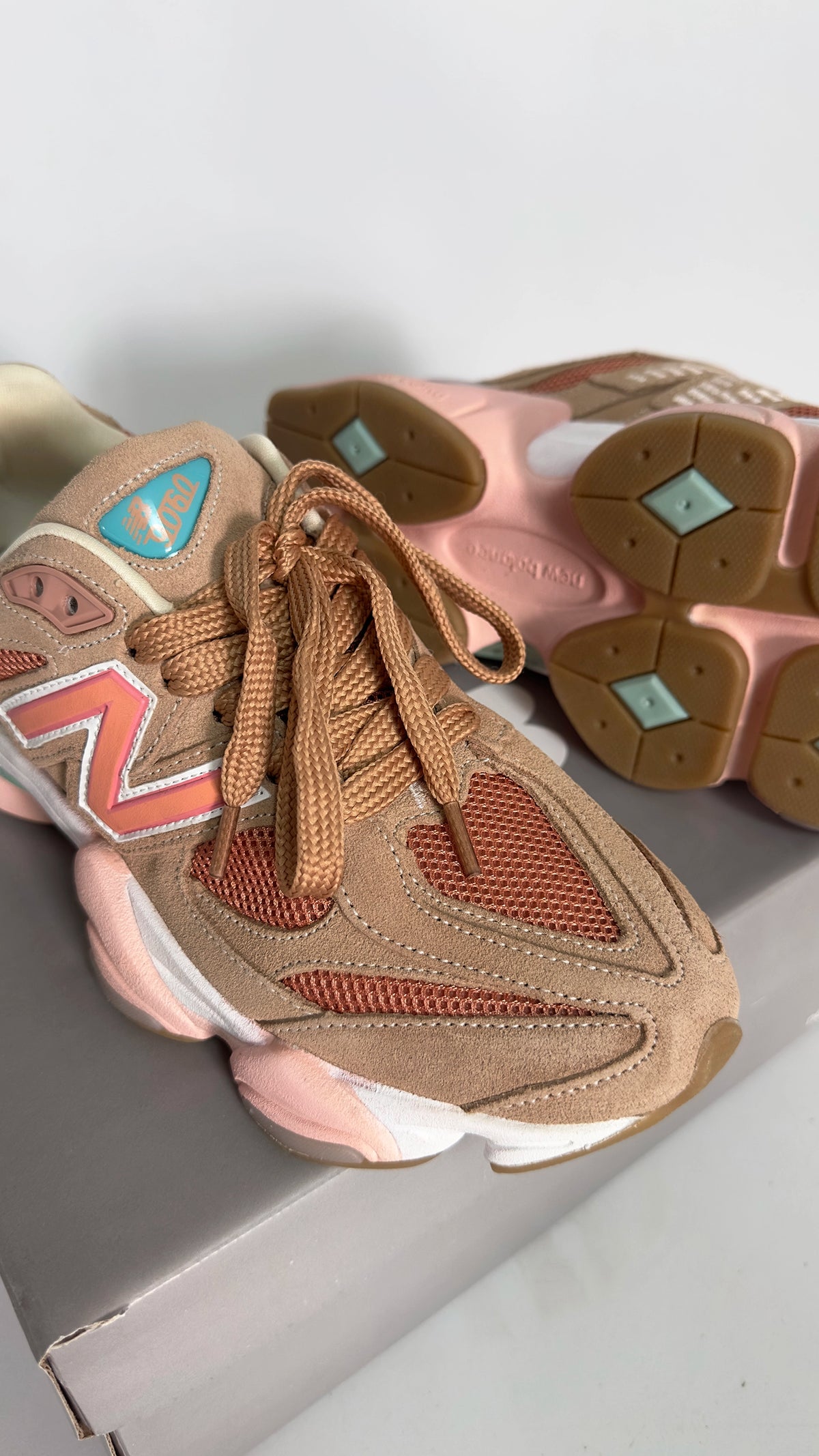 NB 9060 Elegance