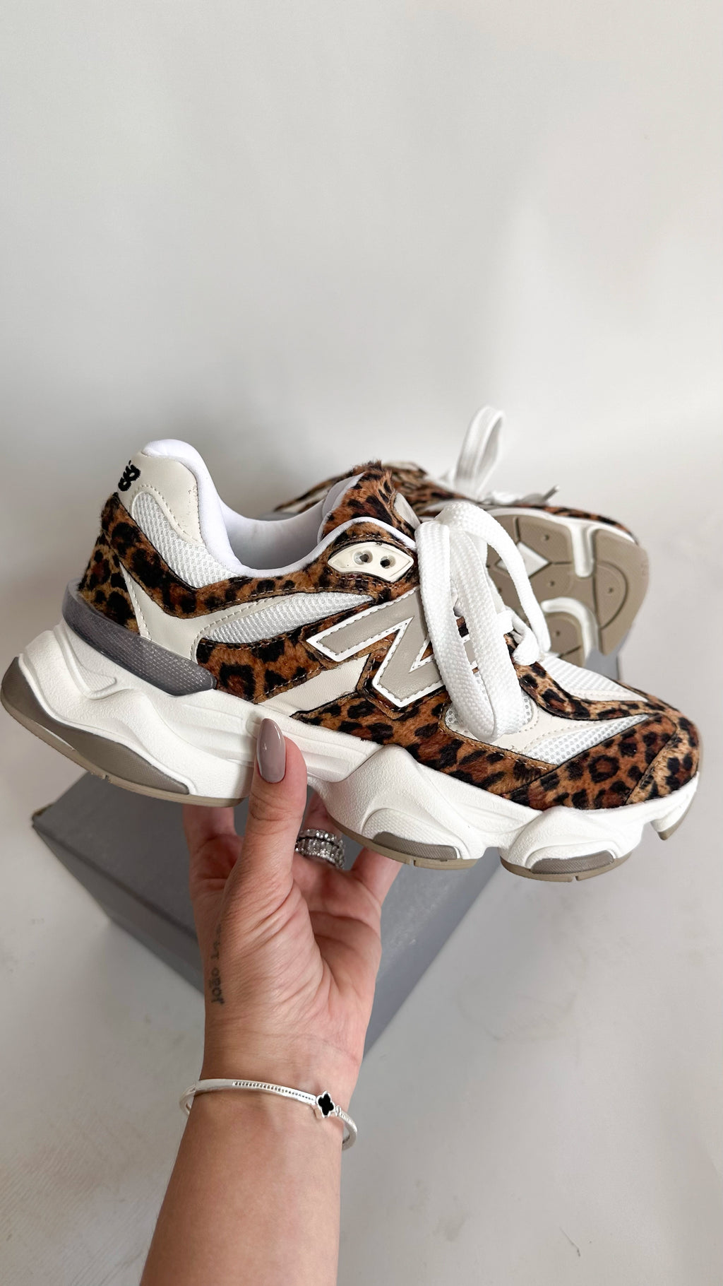 NB 9060 Leopard