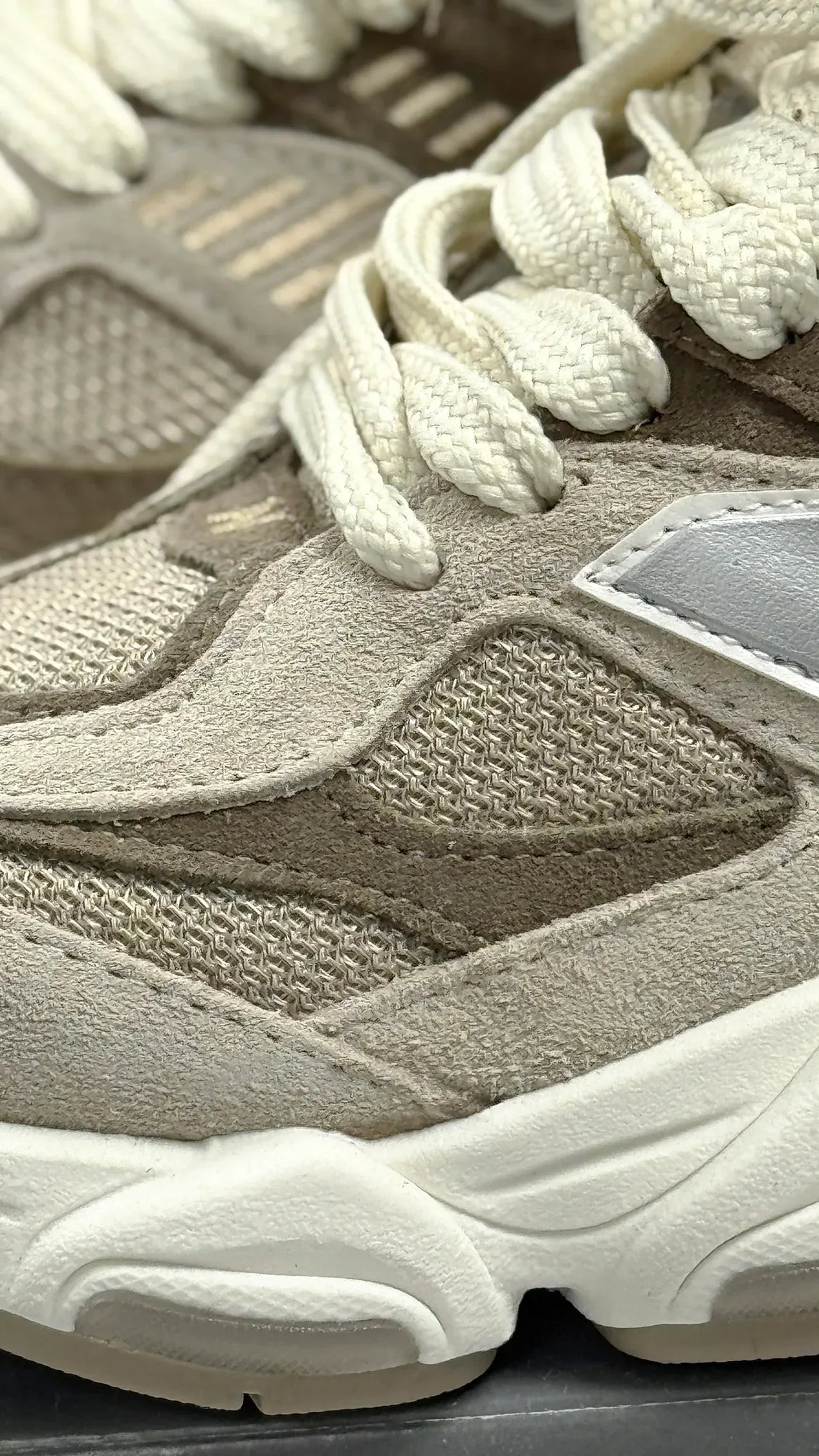 NB 9060 NUDE - MONEYS