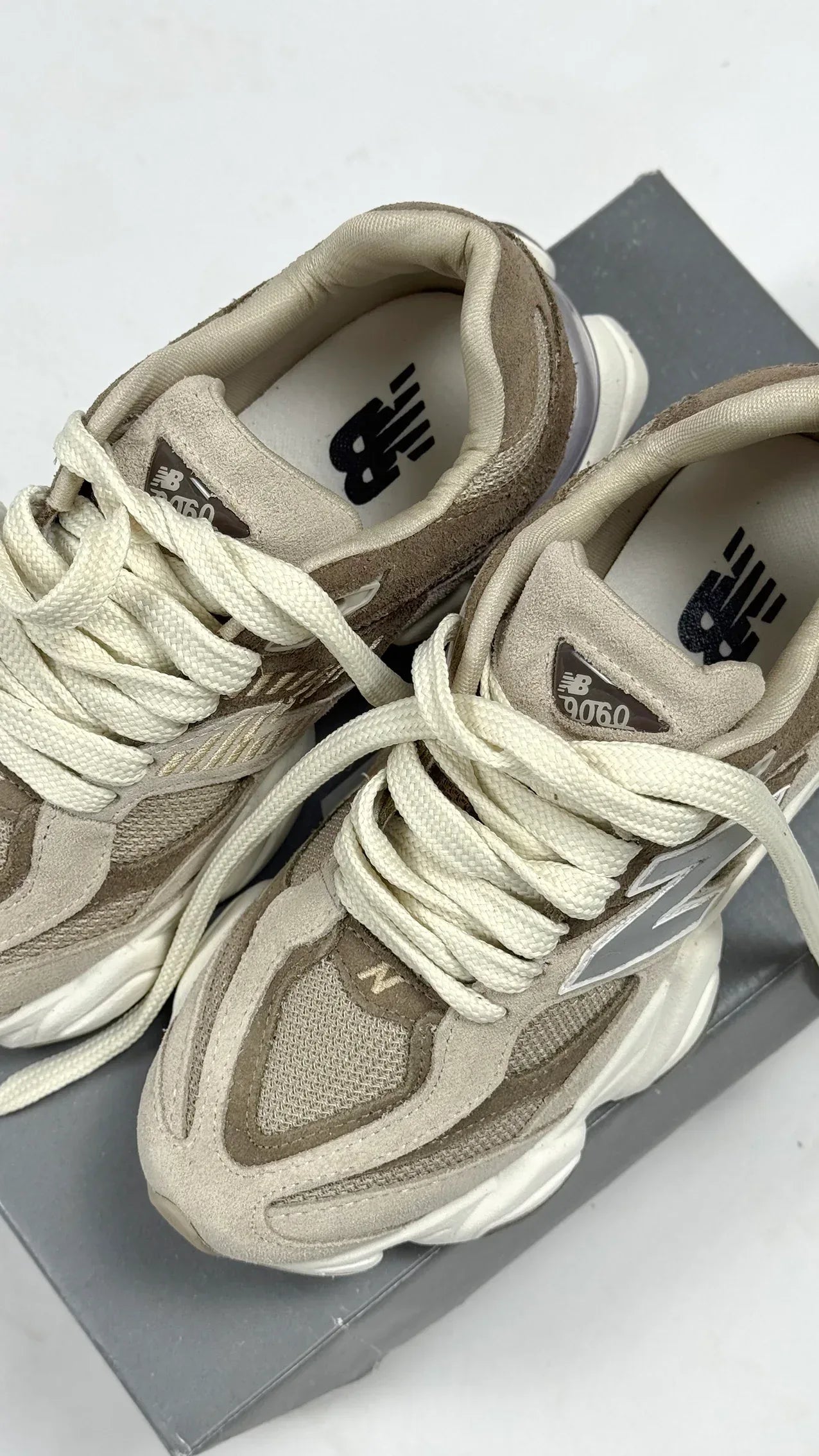 NB 9060 NUDE - MONEYS