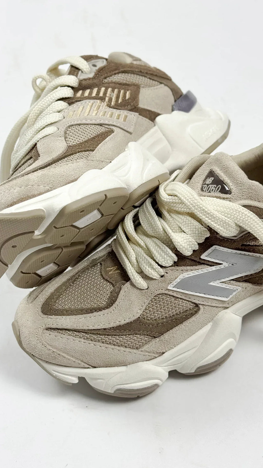 NB 9060 NUDE - MONEYS