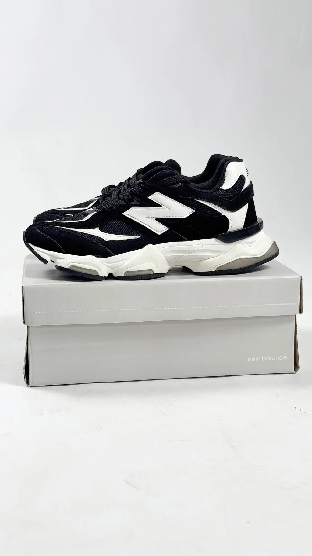 NB 9060 BLACK WHITE - MONEYS