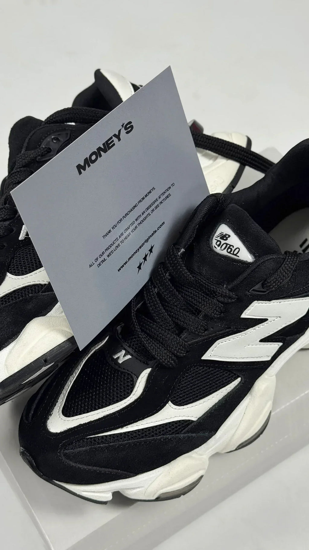 NB 9060 BLACK WHITE - MONEYS