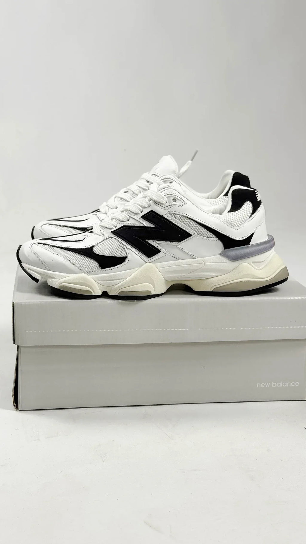 NB 9060 WHITE BLACK - MONEYS