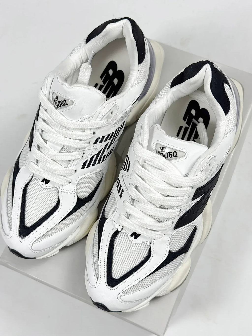 NB 9060 WHITE BLACK - MONEYS