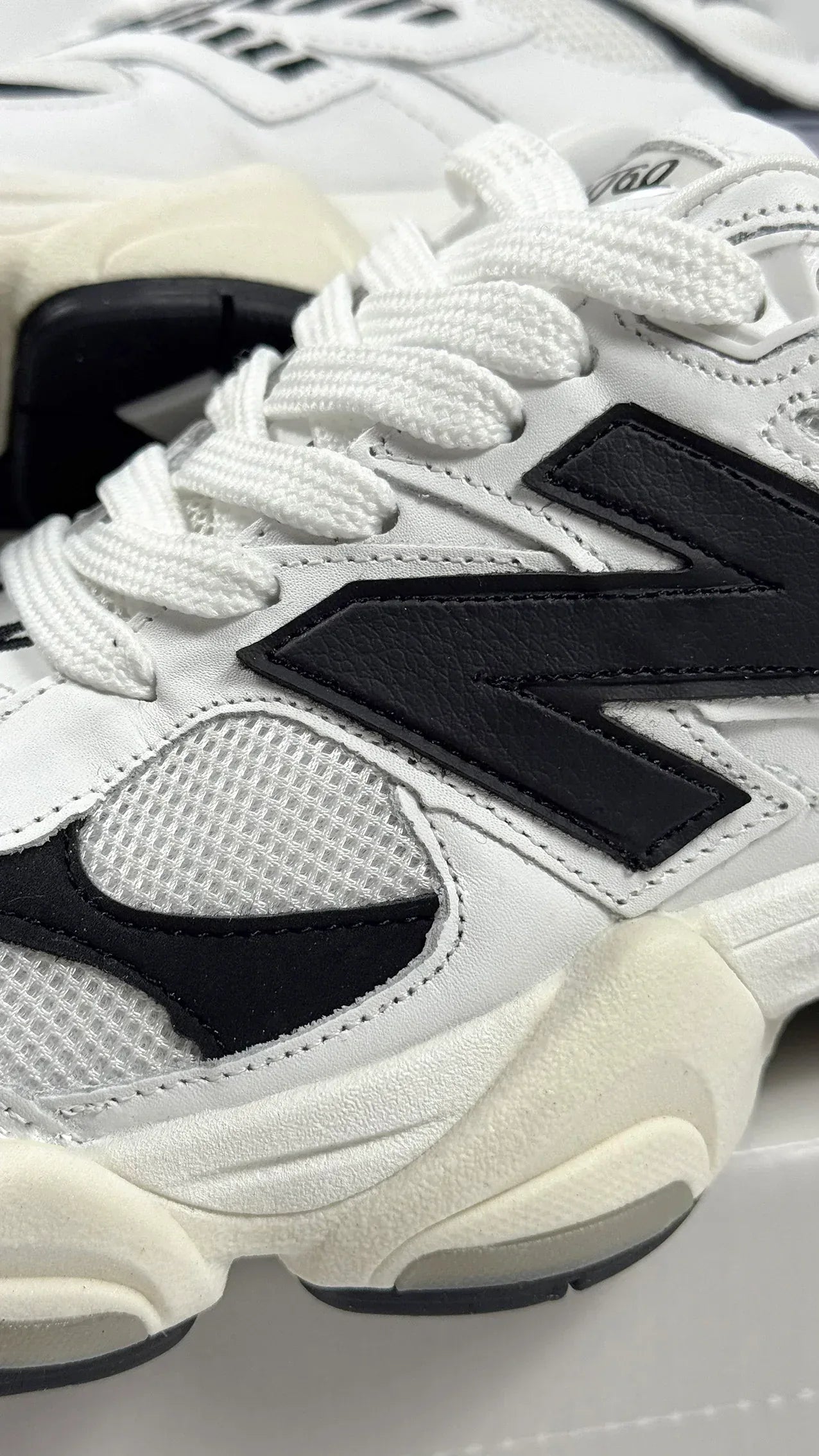 NB 9060 WHITE BLACK - MONEYS
