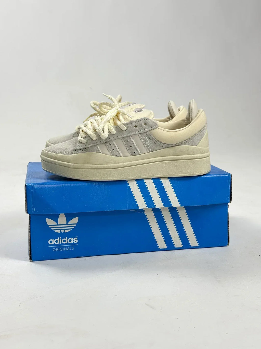 ADIDAS CAMPUS OFF WHITE - MONEYS