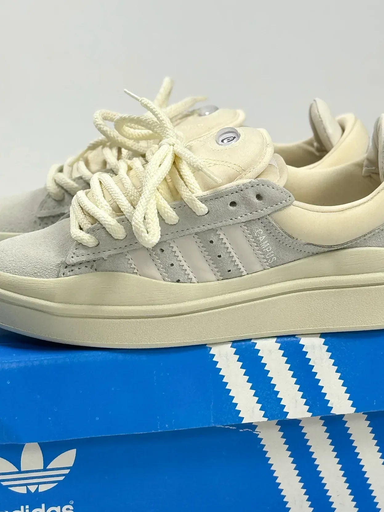 ADIDAS CAMPUS OFF WHITE - MONEYS