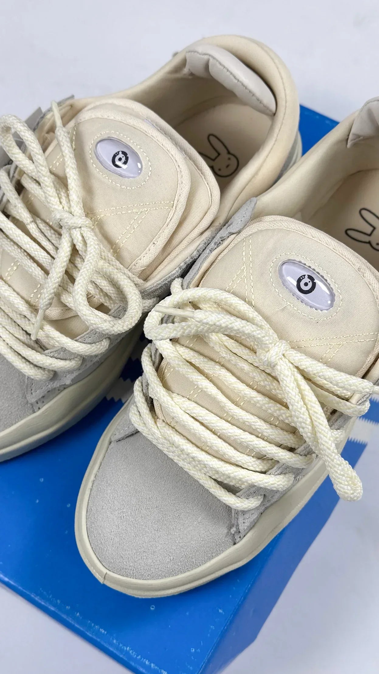 ADIDAS CAMPUS OFF WHITE - MONEYS