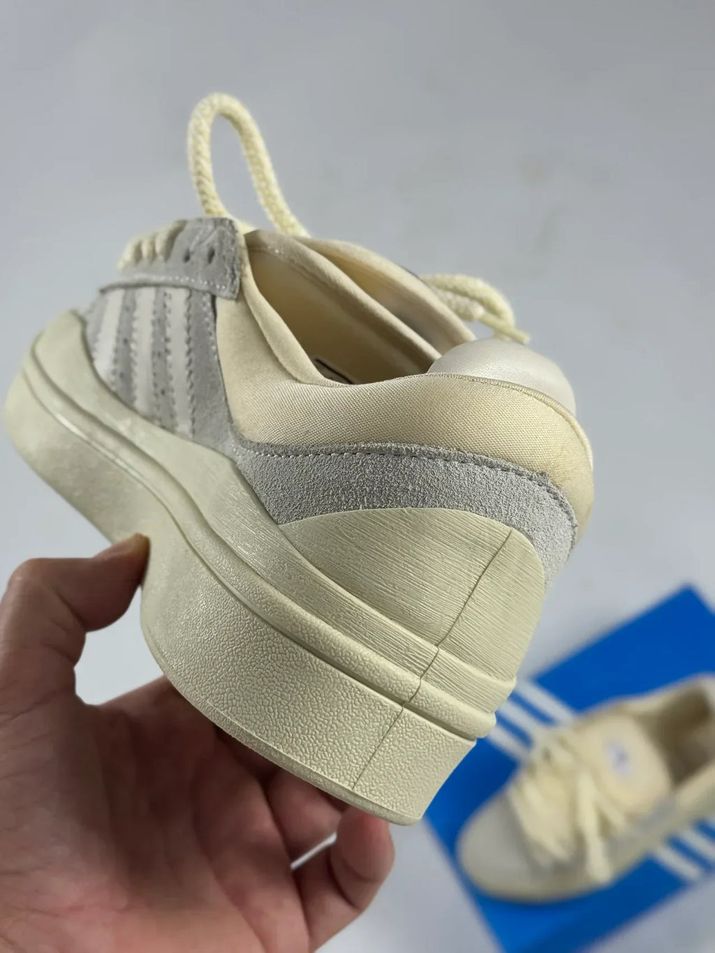 ADIDAS CAMPUS OFF WHITE - MONEYS