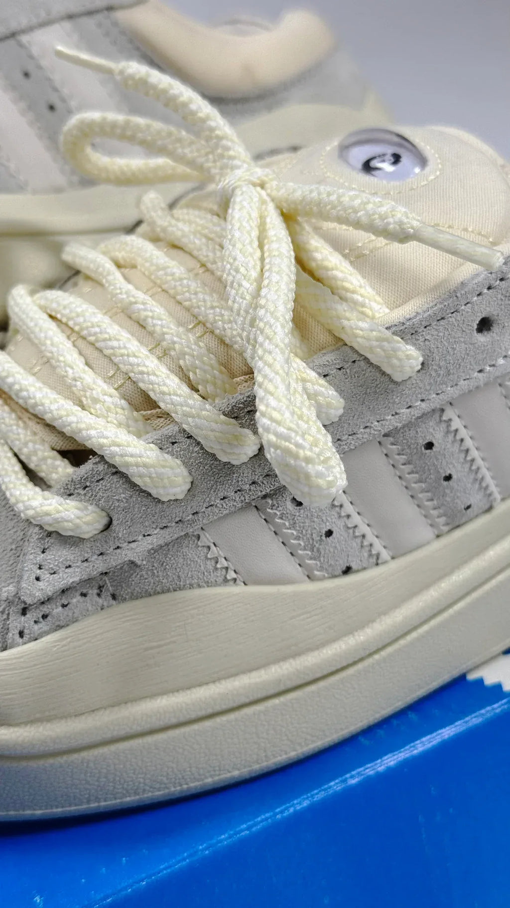 ADIDAS CAMPUS OFF WHITE - MONEYS