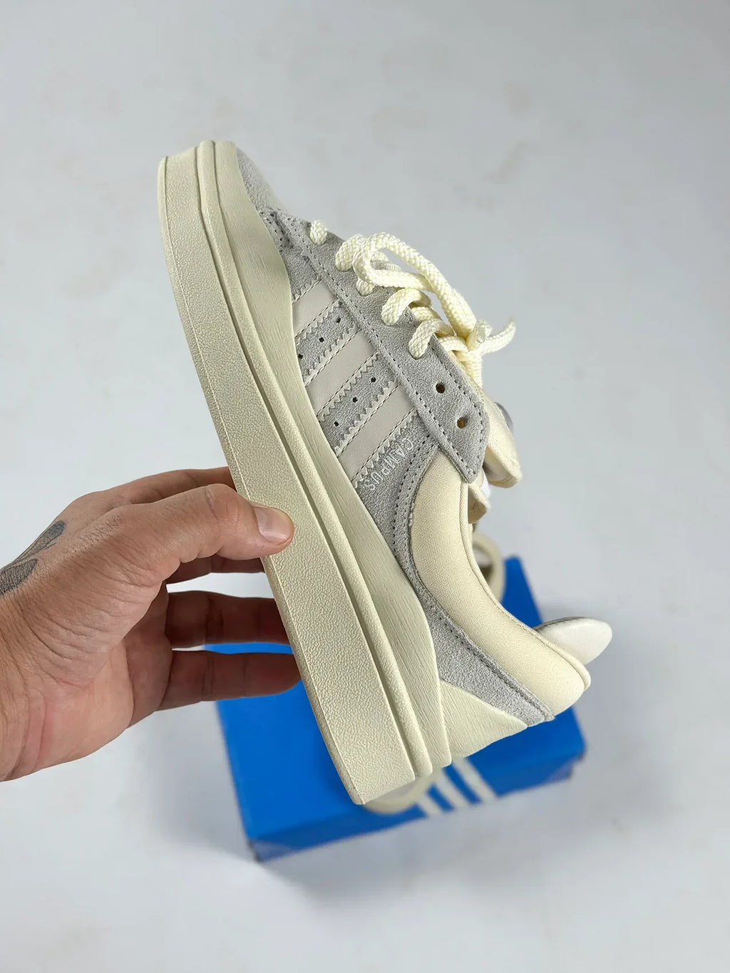 ADIDAS CAMPUS OFF WHITE - MONEYS