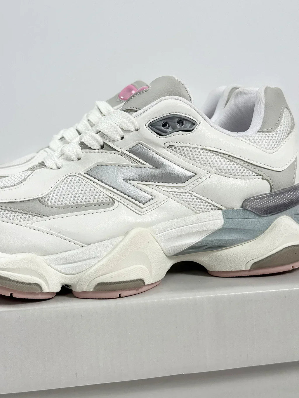 NB 9060 BRANCO ROSA - MONEYS