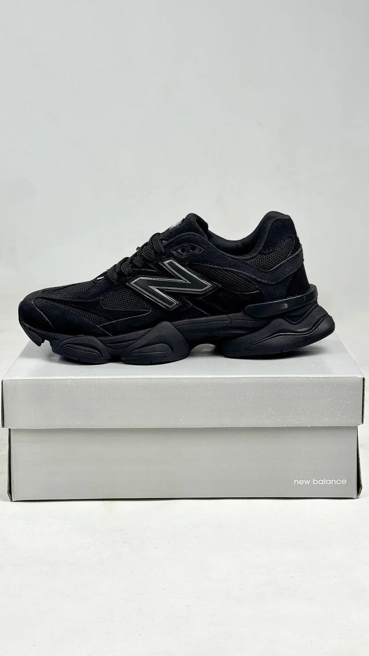 NB 9060 BLACKOUT - MONEYS