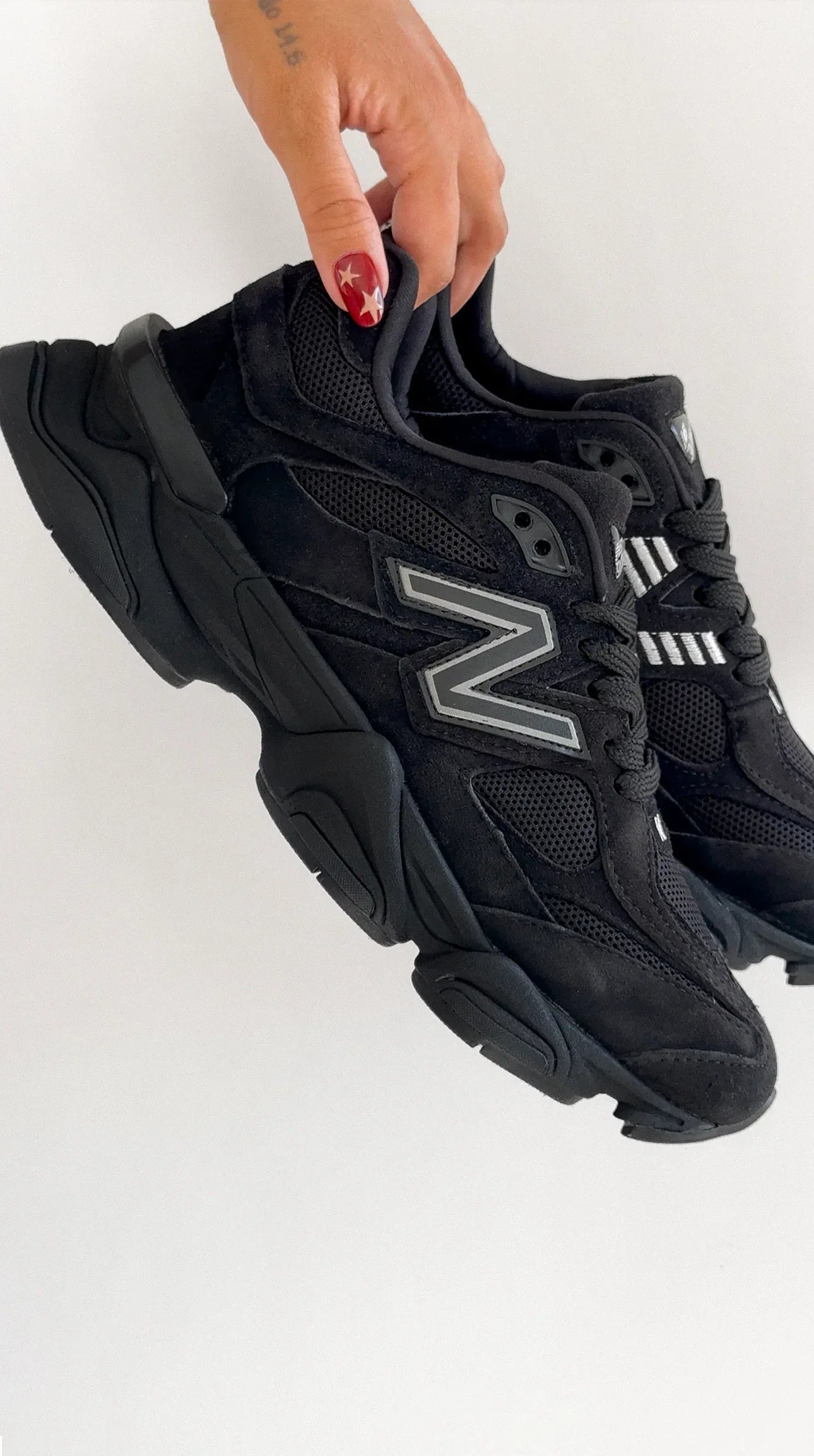 NB 9060 BLACKOUT - MONEYS