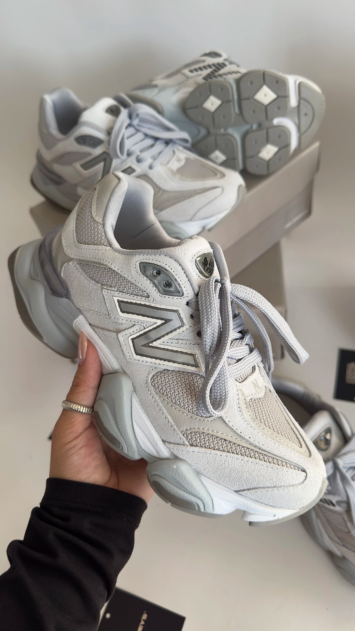 NB 9060 Chrome Eclipse