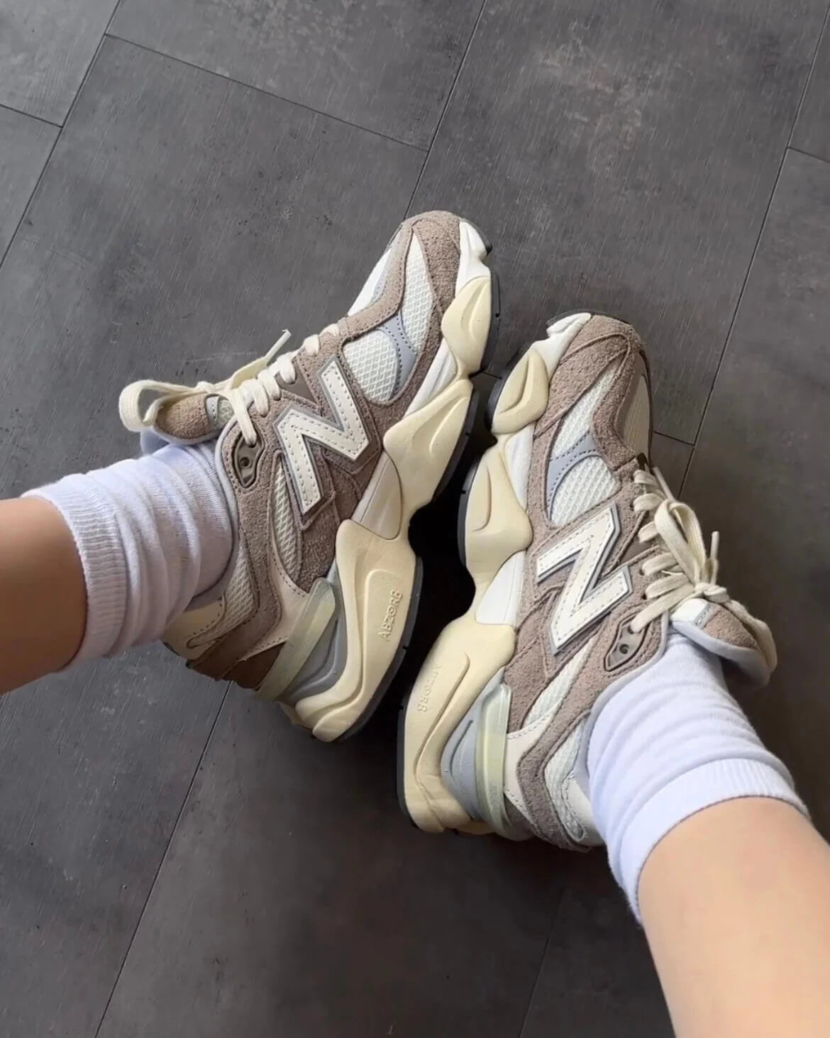 New Balance 9060 Driftwood
