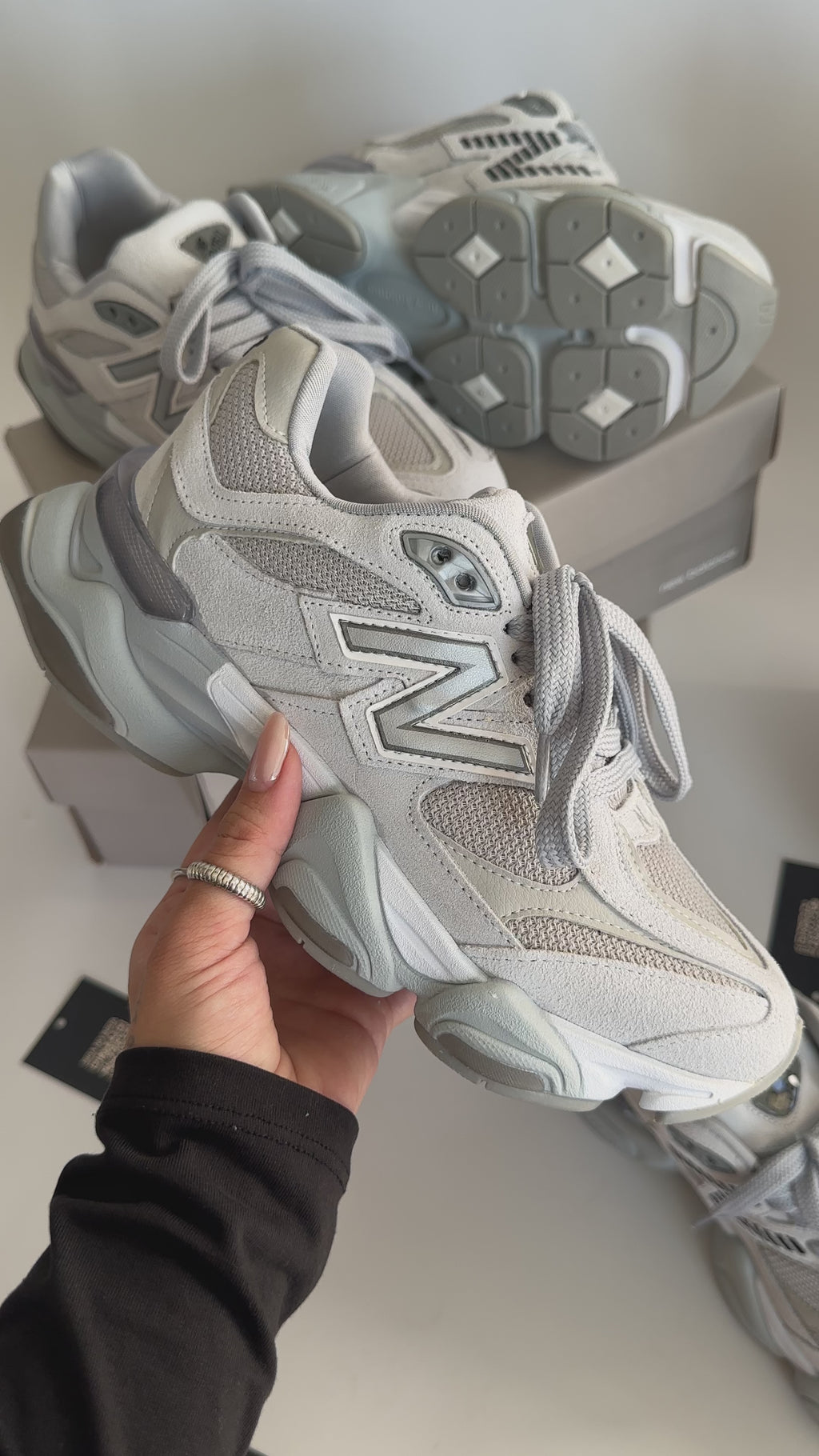 NB 9060 Chrome Eclipse