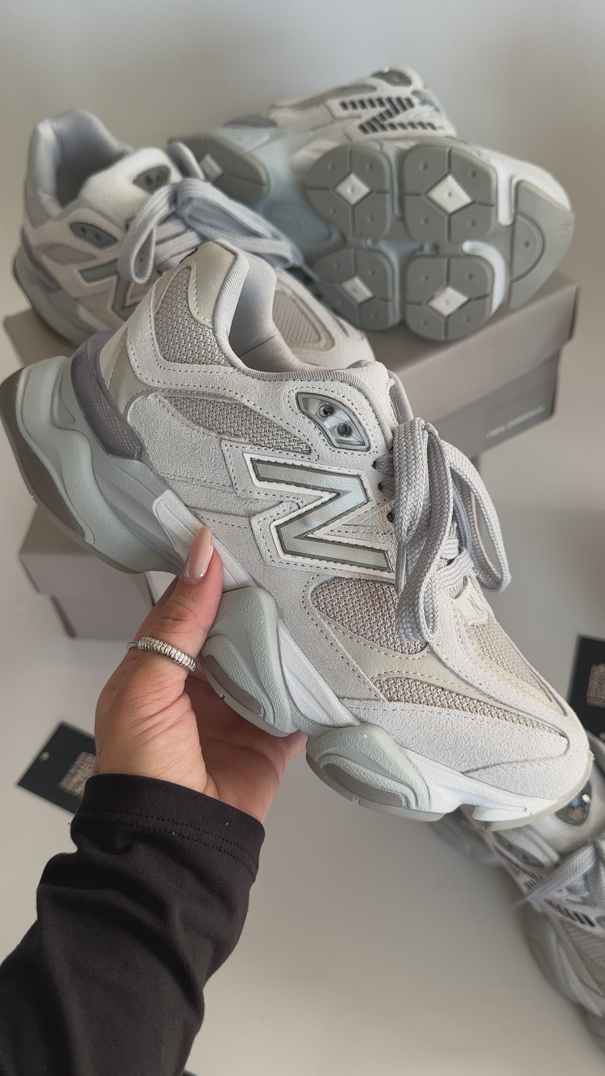 NB 9060 Chrome Eclipse